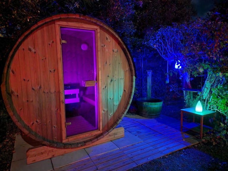 La poésie d'un sauna coloré 